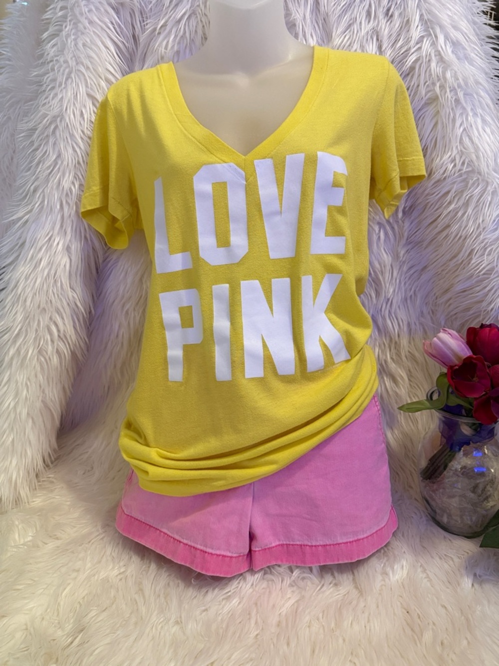 💛Yellow "Love Pink" vneck tshirt.